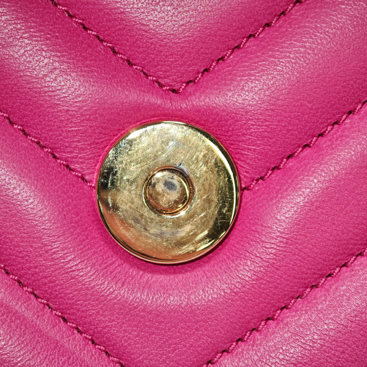 Saint Laurent Small Chevron Cuir de veau Monogram Sac enveloppe