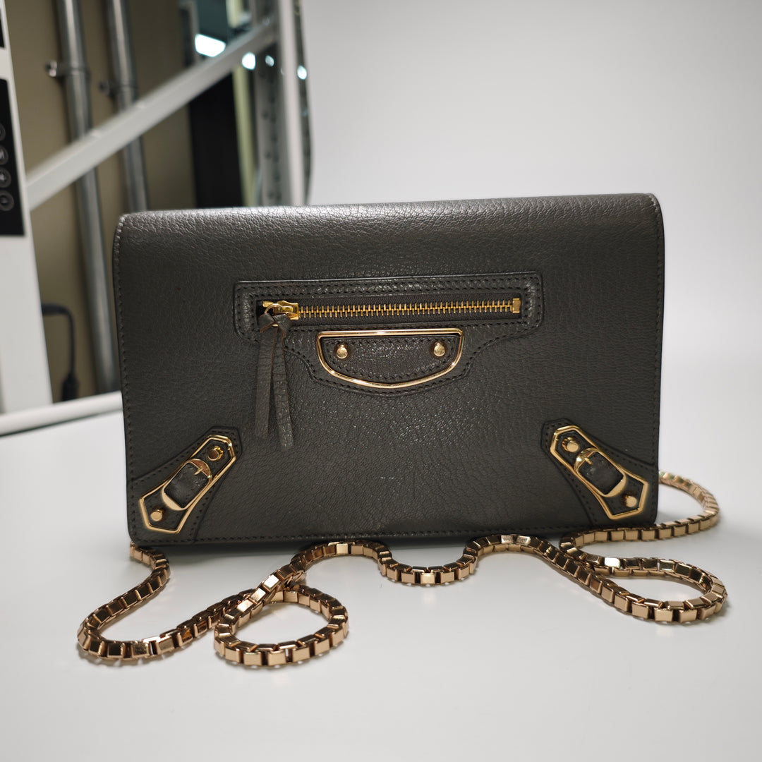 Balenciaga Cuir de chèvre Motocross Metallic Edge Wallet on Chain