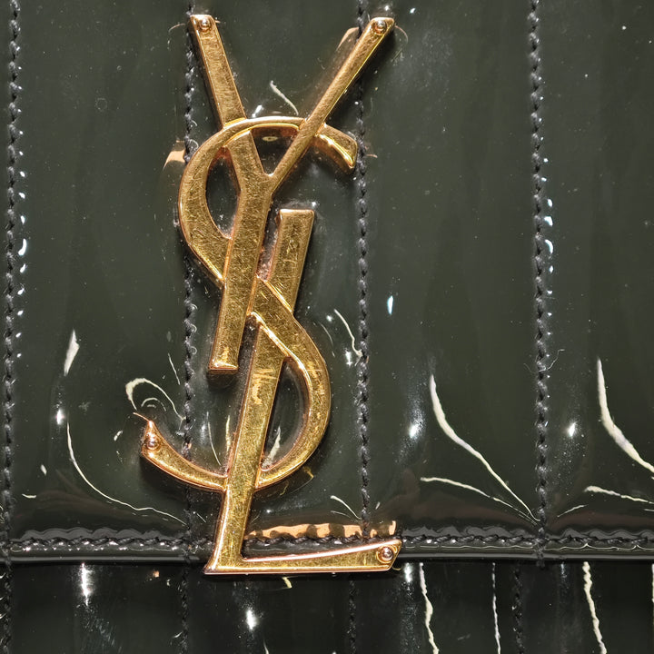 Saint Laurent Small Cuir verni Monogram Vicky Sac à chaîne