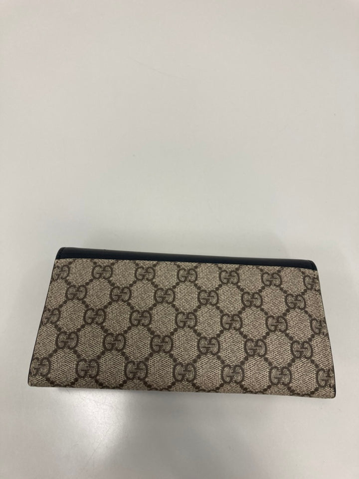 Gucci GG Supreme Perle clouté Peony Portefeuille long