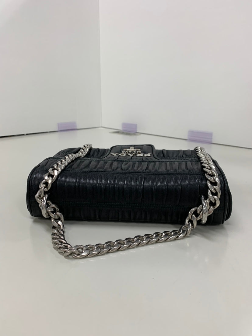 Prada Nappa Gaufre Chain à rabat