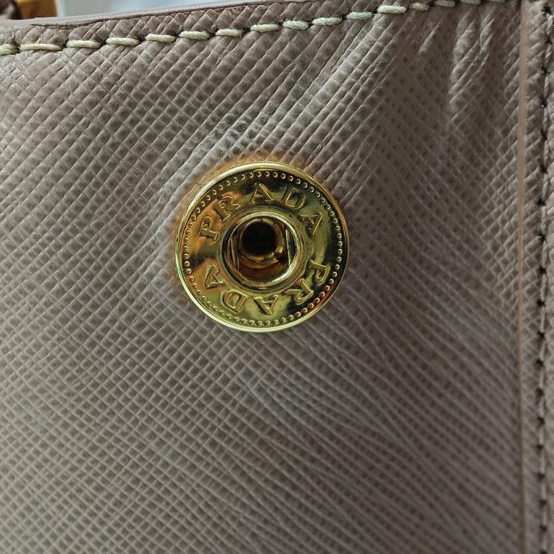 Prada Large Saffiano Lux Galleria Double Zip Sac