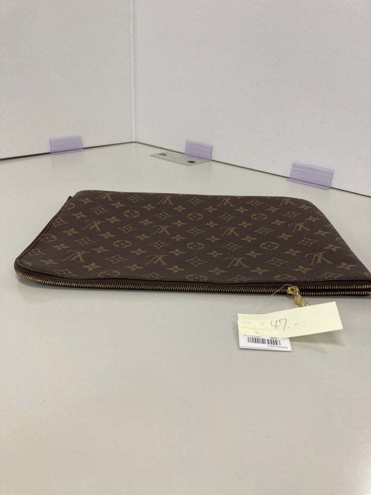 Louis Vuitton Monogram Etui Voyage MM