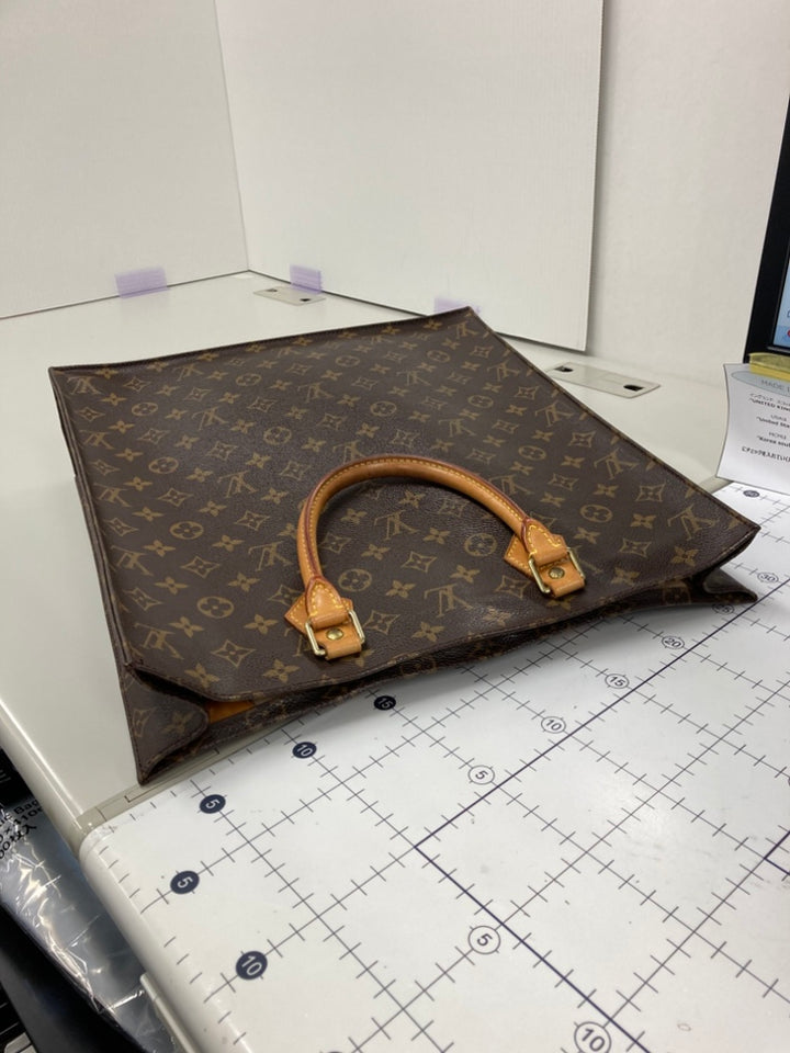 Louis Vuitton Monogram Sac Plat