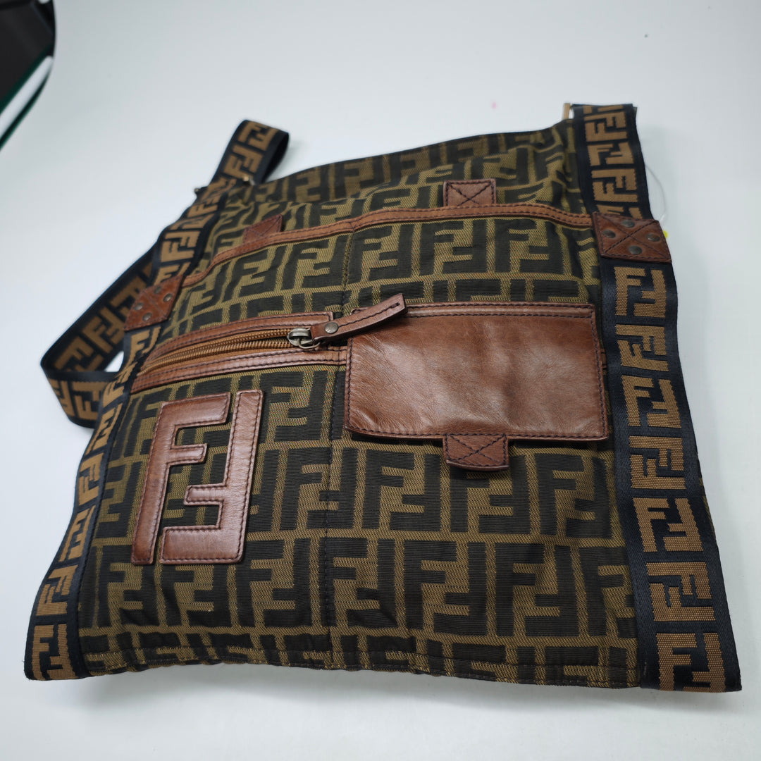 Fendi Zucca Toile FF Flat Messenger Sac