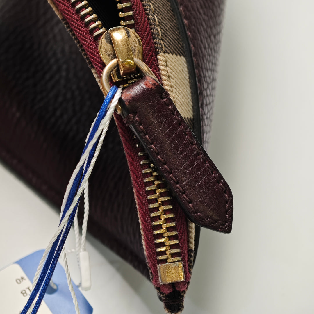 Burberry House Check Toile à finitions Cuir de veau grainé Zip Pochette