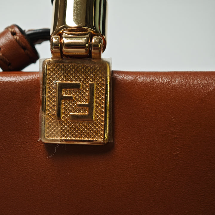Fendi Mini Cuir Sunshine Shopper Cabas