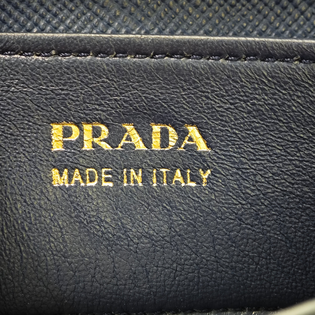 Prada Small Saffiano Cuir à finitions Toile Double Sac