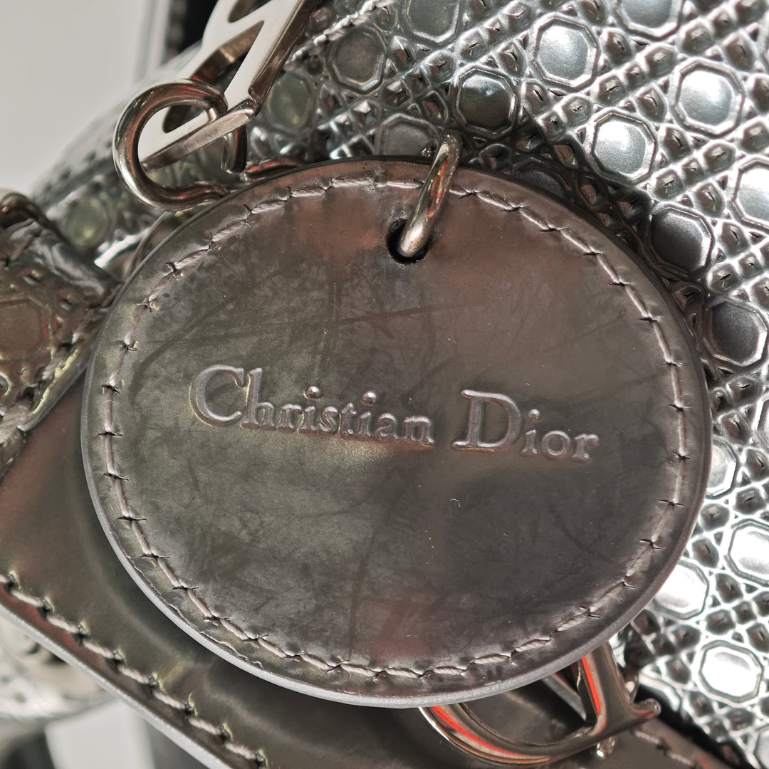 Dior Micro Metallic Cuir verni Microcannage Lady Dior