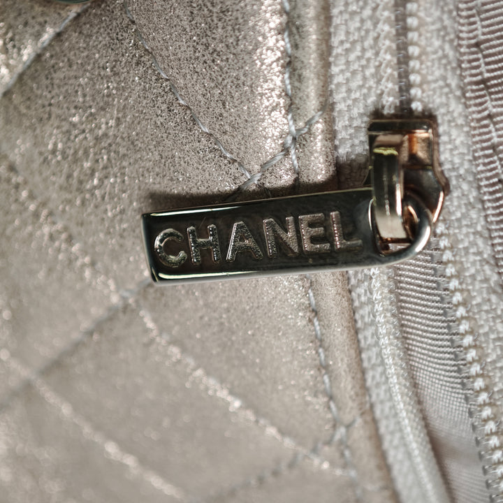 Chanel Medium Metallic Cuir d’agneau Embellished Mineral Nights Simple rabat