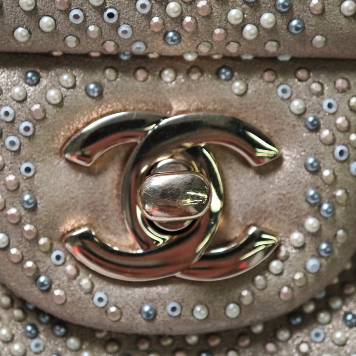Chanel Medium Metallic Cuir d’agneau Embellished Mineral Nights Simple rabat