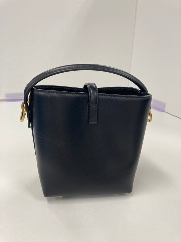 Saint Laurent Mini brillant Cuir de veau Le 37 Bucket Sac