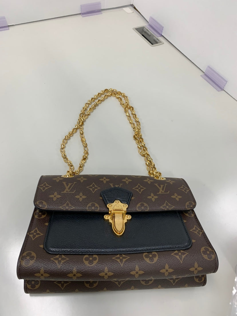 Louis Vuitton Monogram Victoire