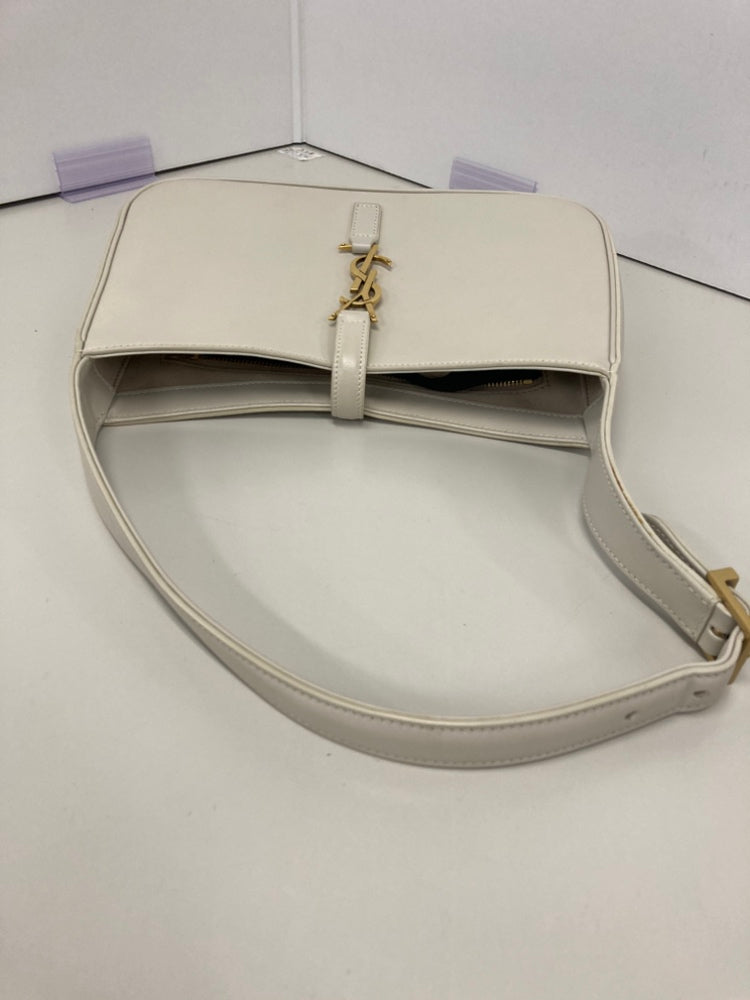 Saint Laurent Smooth Cuir de veau Le 5 a 7