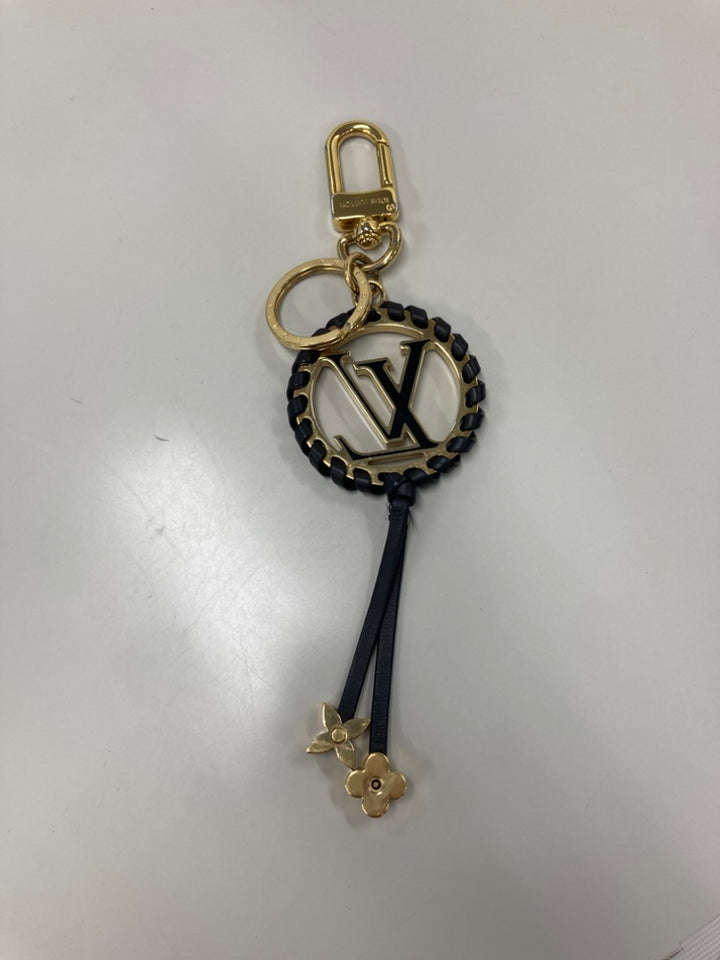 Louis Vuitton plaqué Cuir d’agneau et Émail Very Bijou de sac et Key Holder