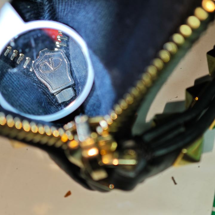 Valentino Large Cuir Rockstud Pochette
