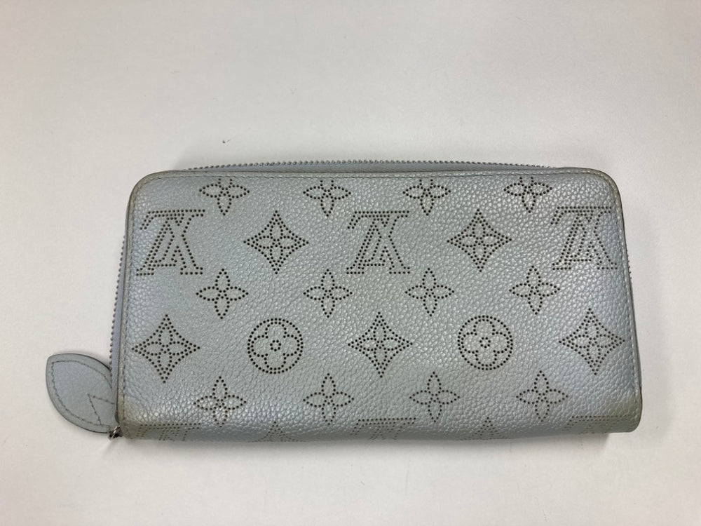 Louis Vuitton Monogram Mahina Zippy Portefeuille
