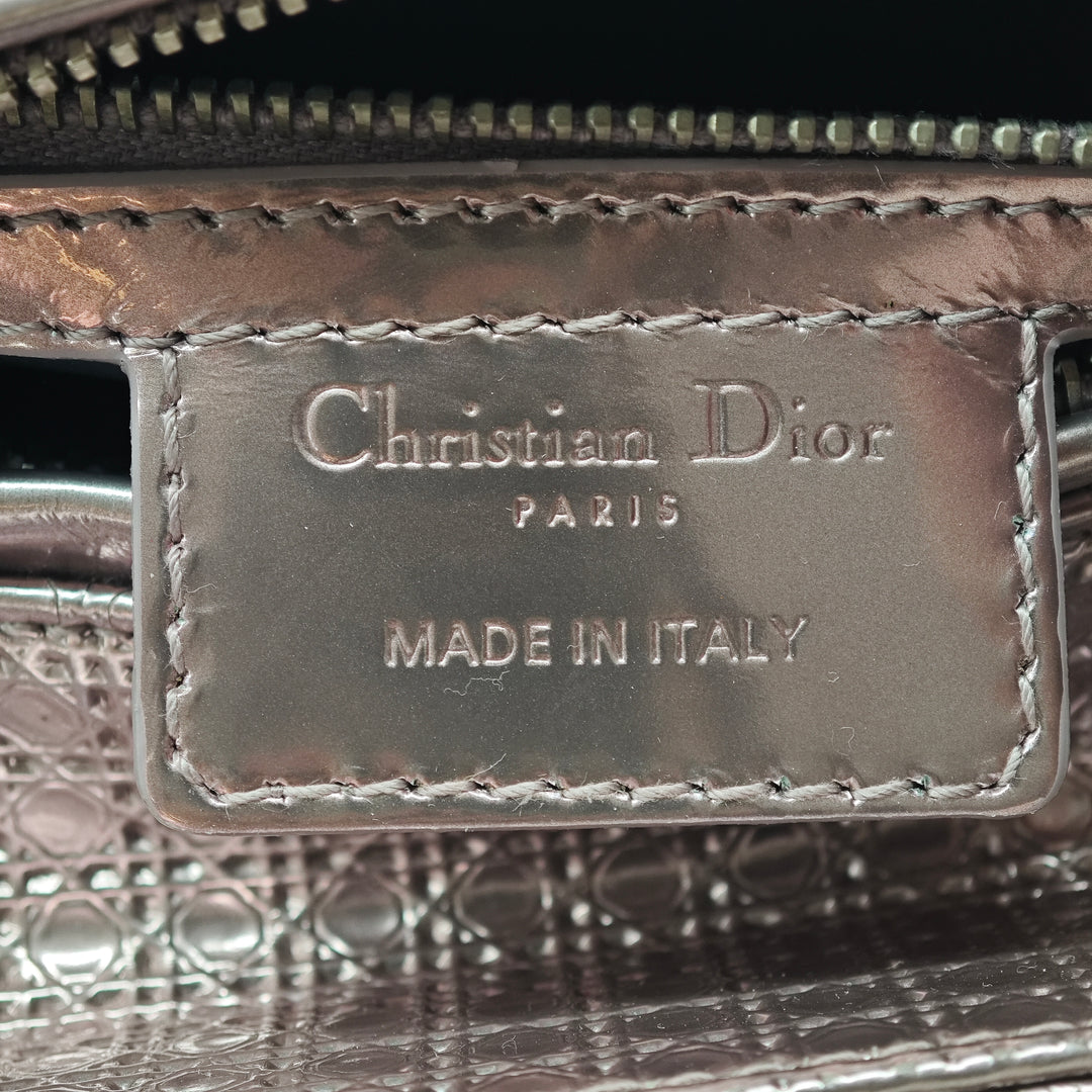 Dior Medium Metallic Cuir verni Microcannage Lady Dior