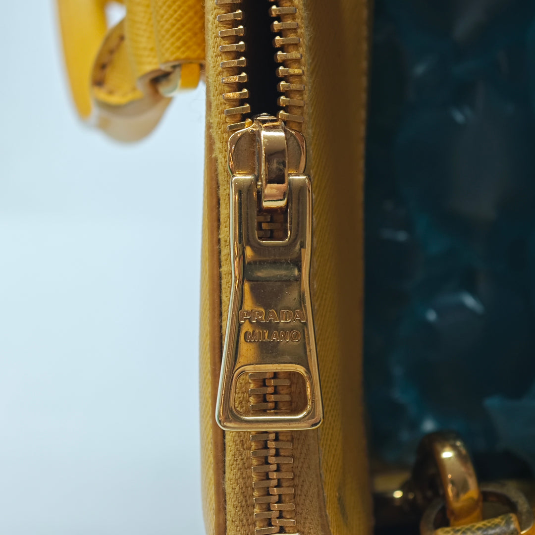 Prada Medium Saffiano Lux Galleria Double Zip Sac