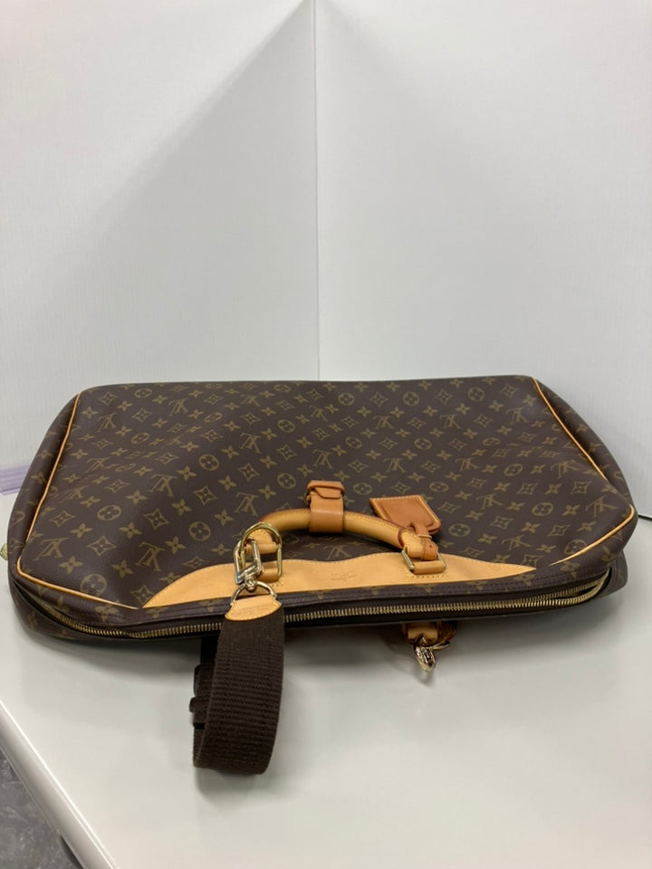 Louis Vuitton Monogram Alize 2 Poches