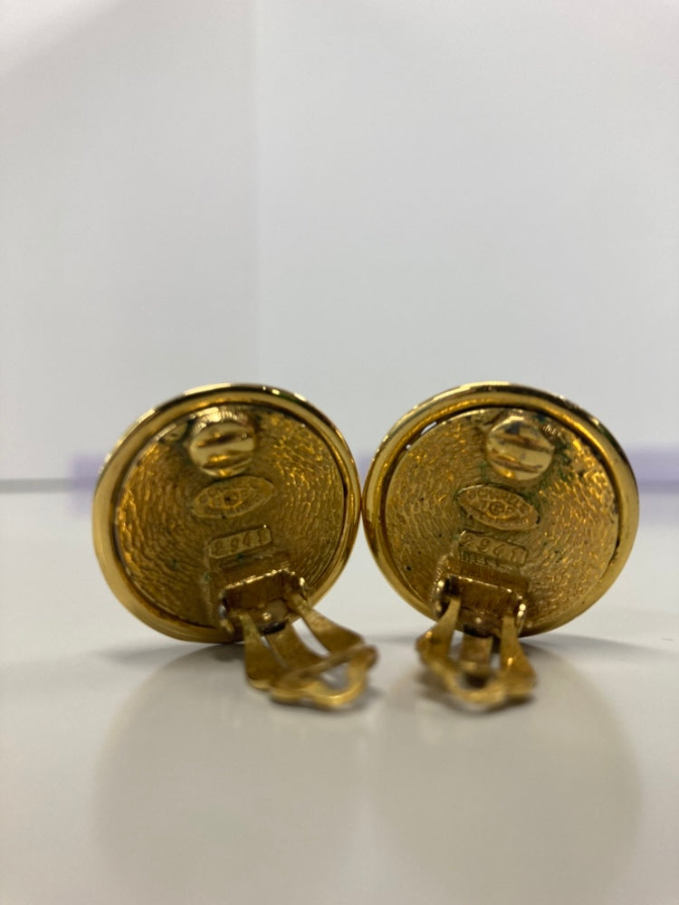 Chanel CC plaqué Button Clip On Boucles d’oreilles