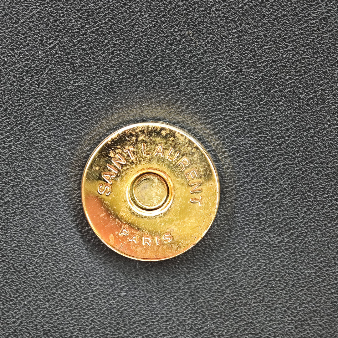 Saint Laurent Smooth Cuir de veau Monogram Kate Bicolor Pompon Portefeuille On Strap