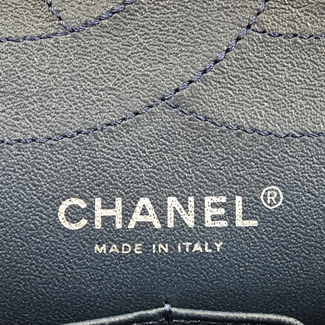 Chanel Matelassé Cuir verni Reissue 2.55 Double rabat 227