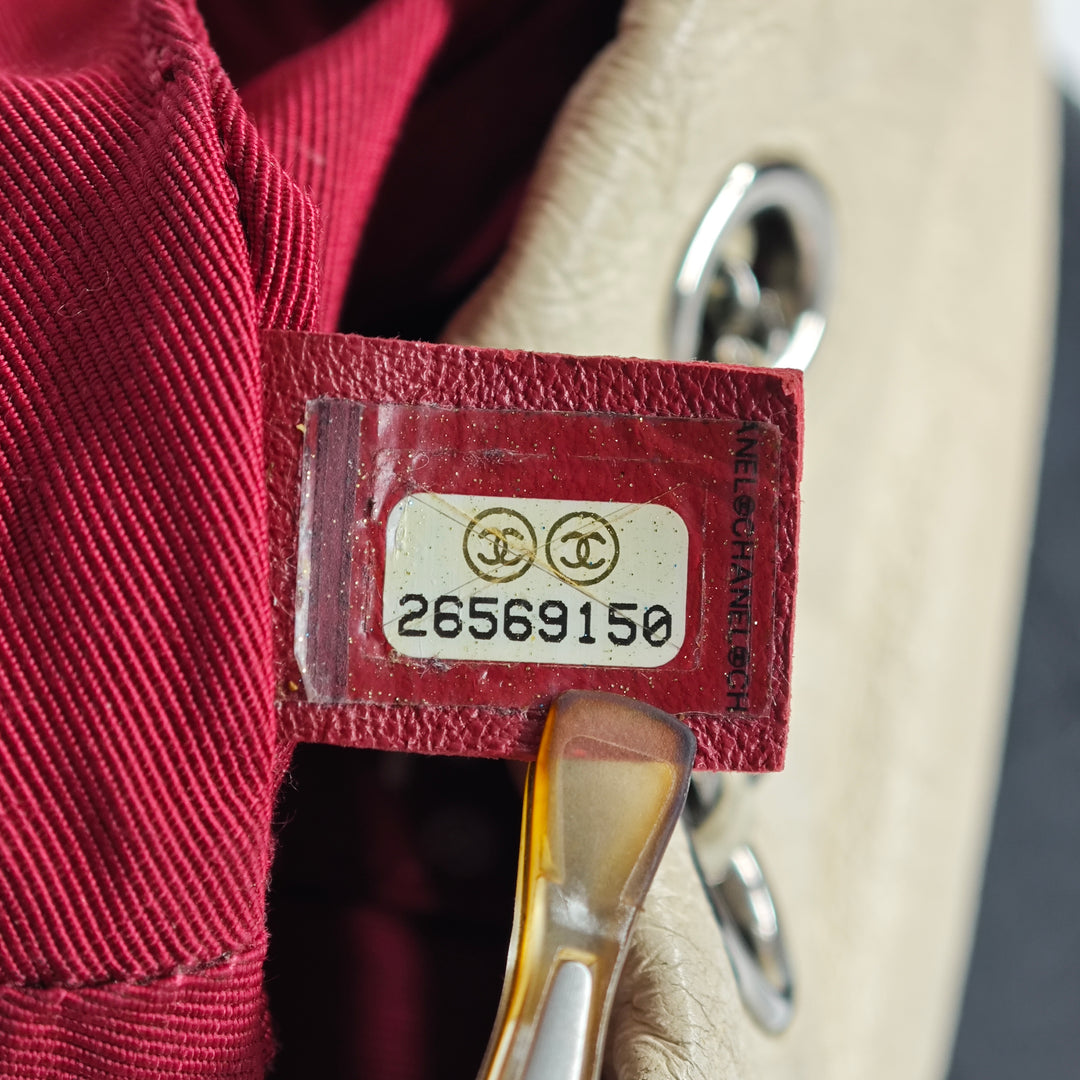 Chanel Small Bicolor Matelassé Cuir de veau Gabrielle Bucket Sac