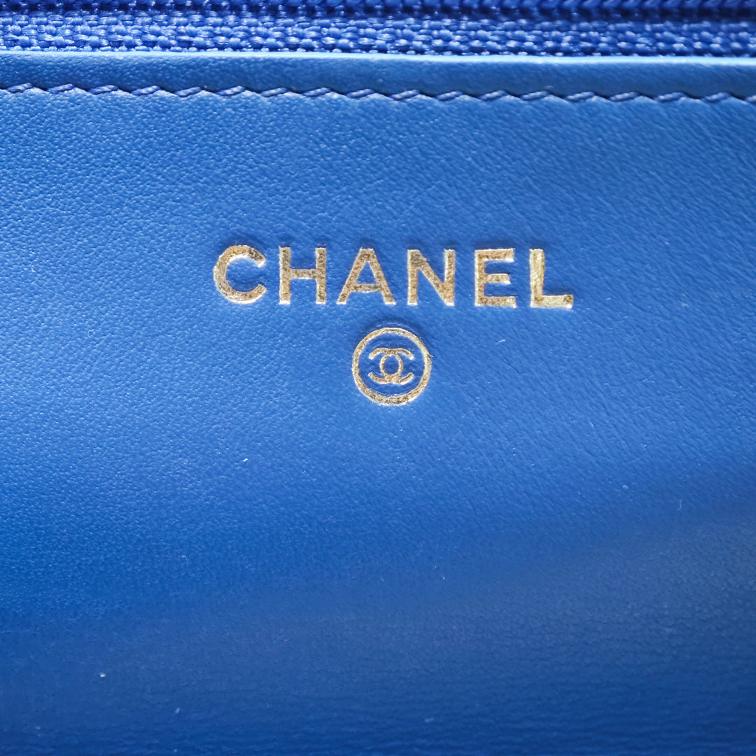 Chanel CC Matelassé Cuir verni Wallet on Chain