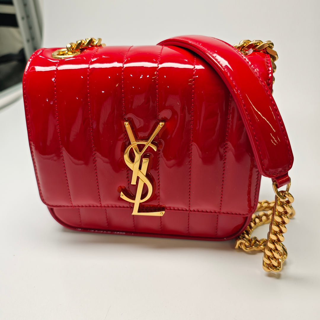 Saint Laurent Small Cuir verni Monogram Vicky Sac à chaîne
