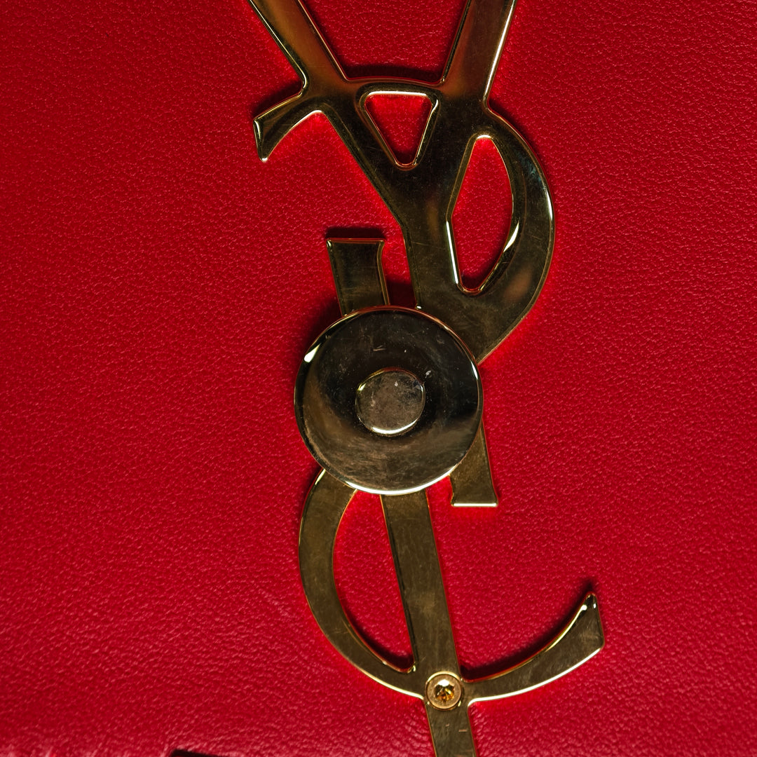 Saint Laurent Small Cuir verni Monogram Vicky Sac à chaîne