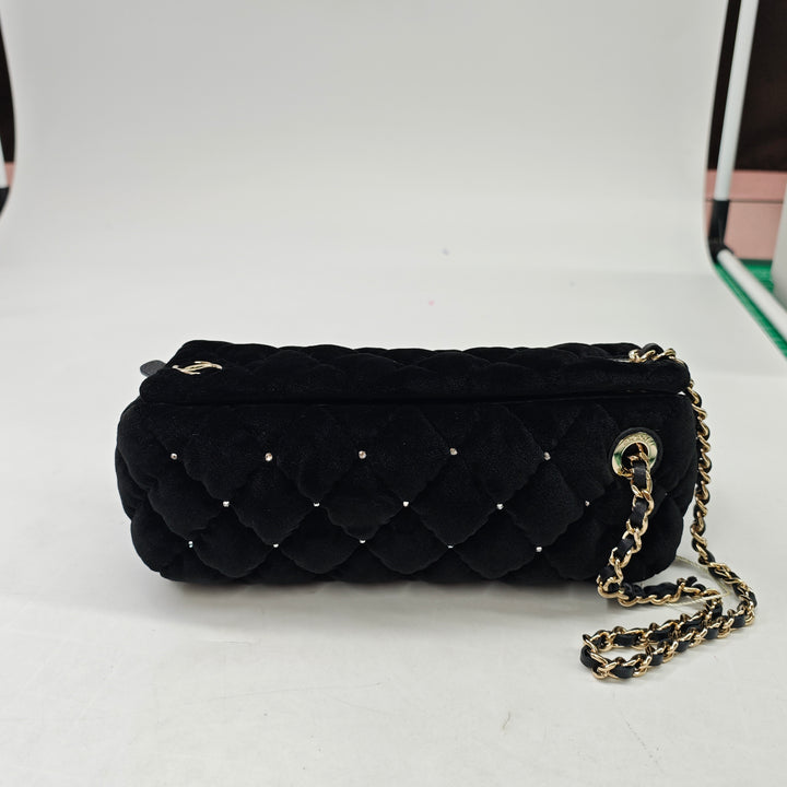 Chanel CC Matelassé Velours Cristal Wristlet Pochette