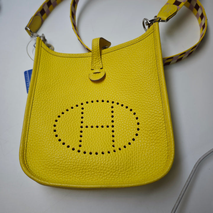 Hermès Clemence Amazone Evelyne 16