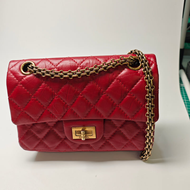 Chanel Matelassé vieilli Cuir de veau Reissue 2.55 Simple rabat 224