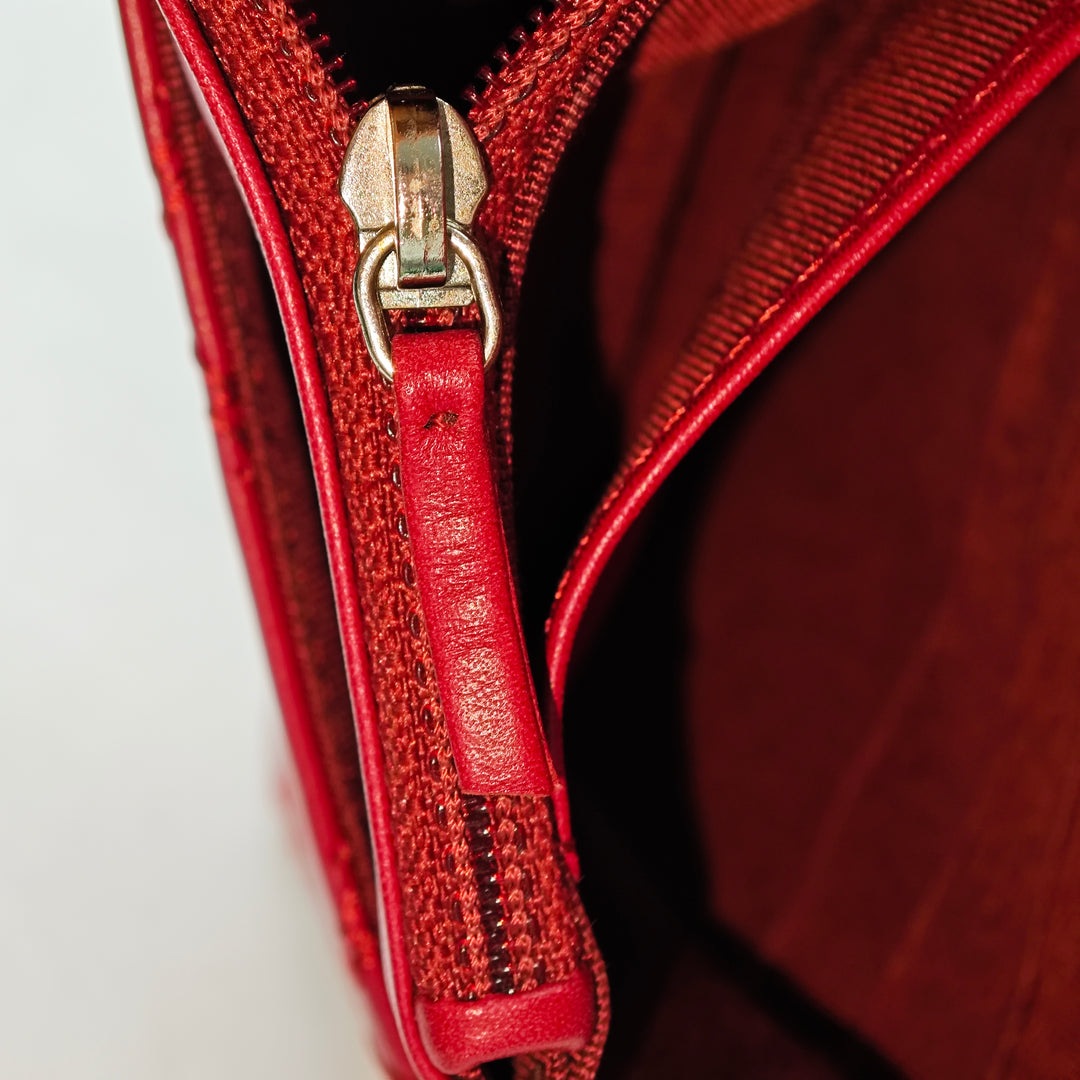Chanel CC Matelassé Cuir de veau Double Stitch Hamptons Wallet on Chain