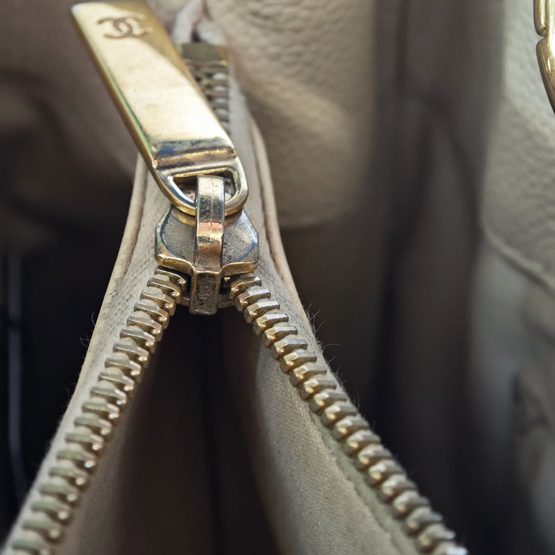 Chanel Caviar Grand Shopping Cabas