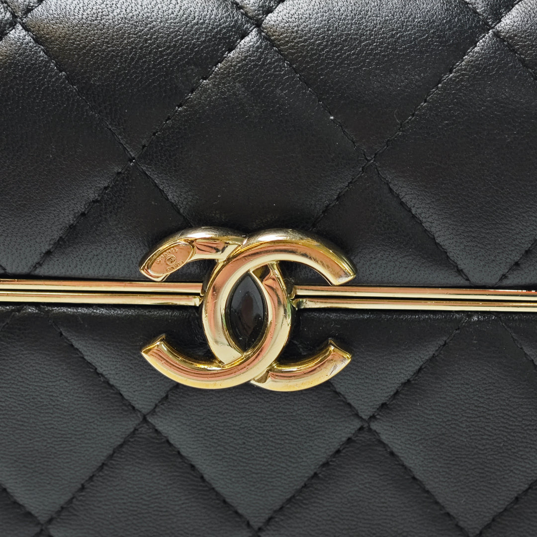 Chanel Small Matelassé Cuir d’agneau Boîte avec chaîne