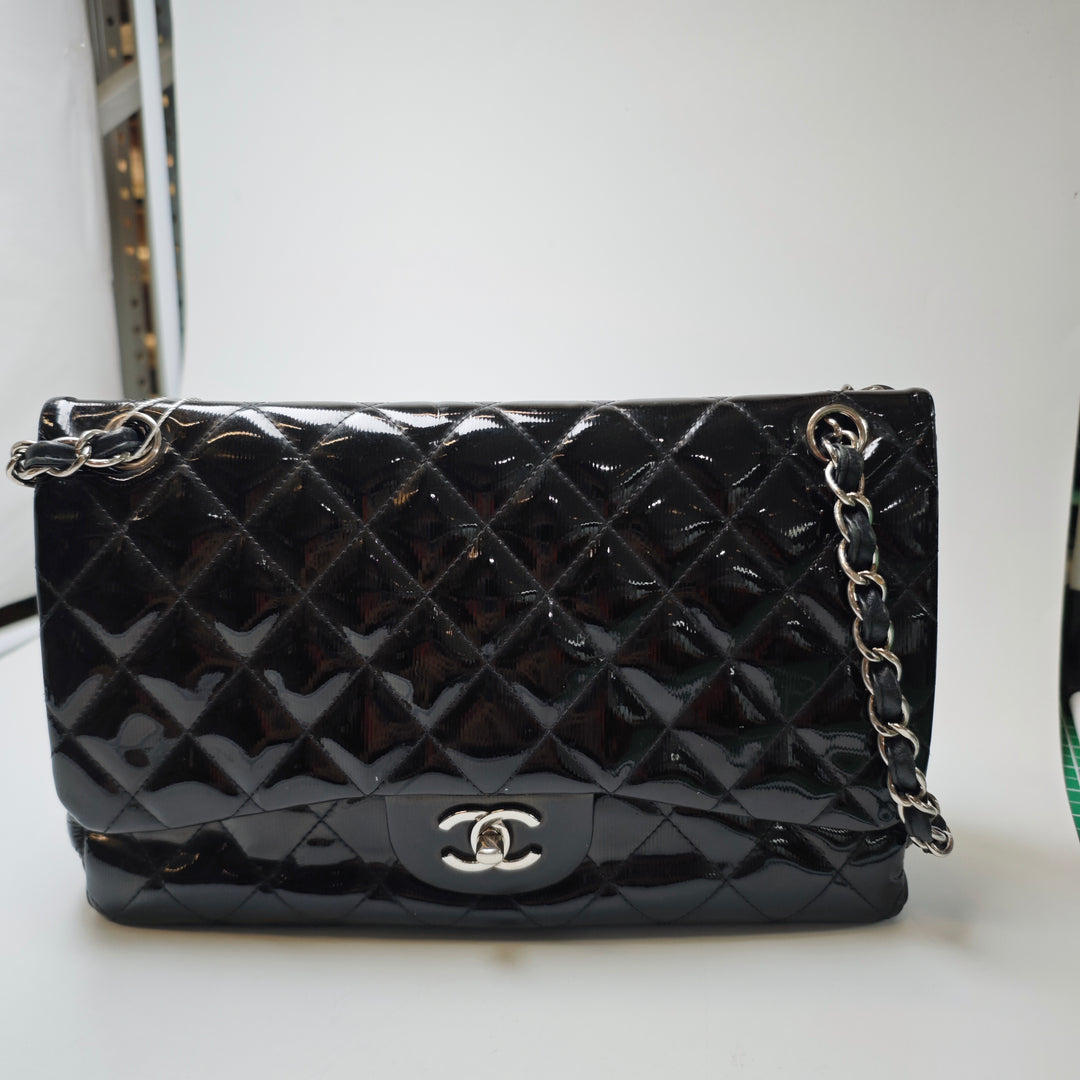 Chanel Jumbo Classic Cuir verni Double rabat