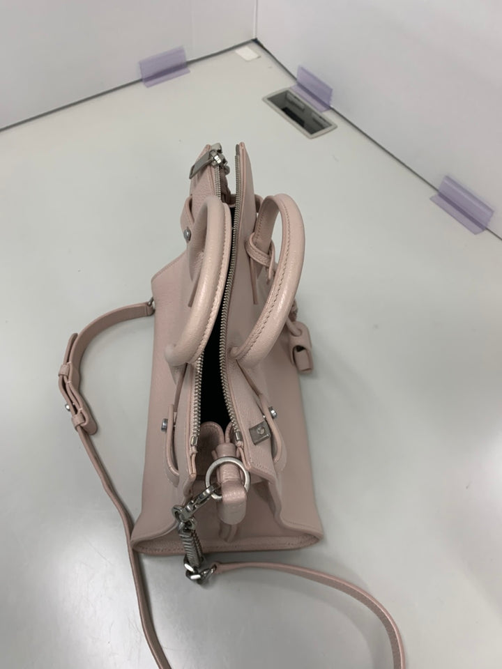 Saint Laurent Baby Cuir de veau grainé Sac De Jour Sac