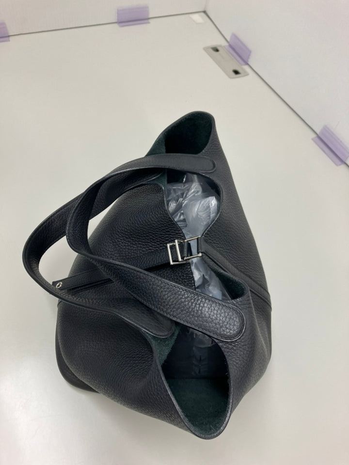 Hermès Clemence Picotin Lock 22