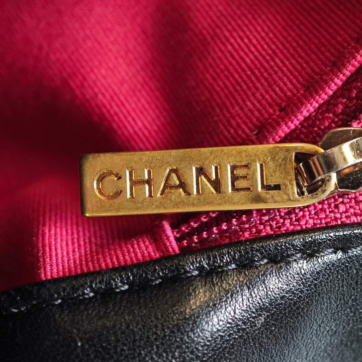 Chanel Large Cuir d’agneau 19 à rabat
