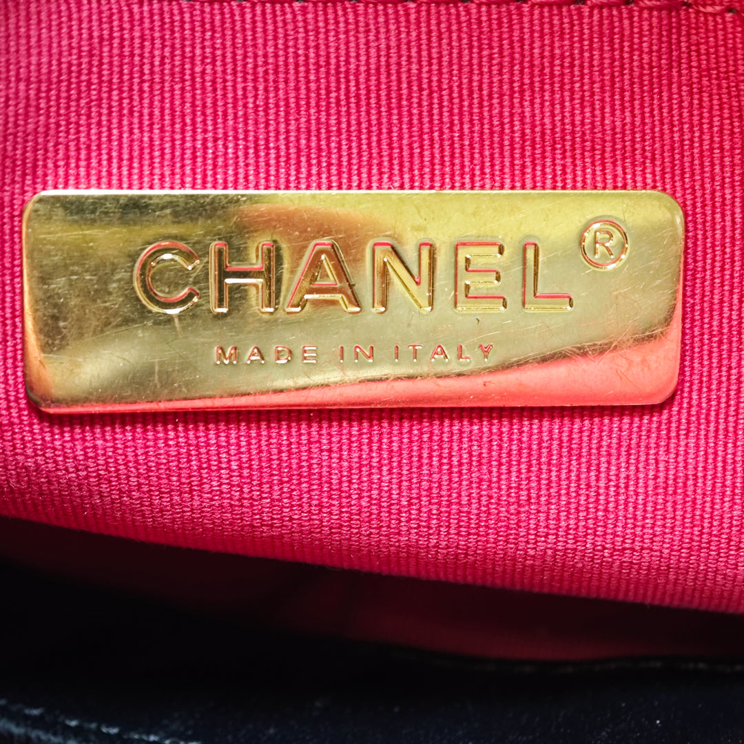 Chanel Large Cuir d’agneau 19 à rabat
