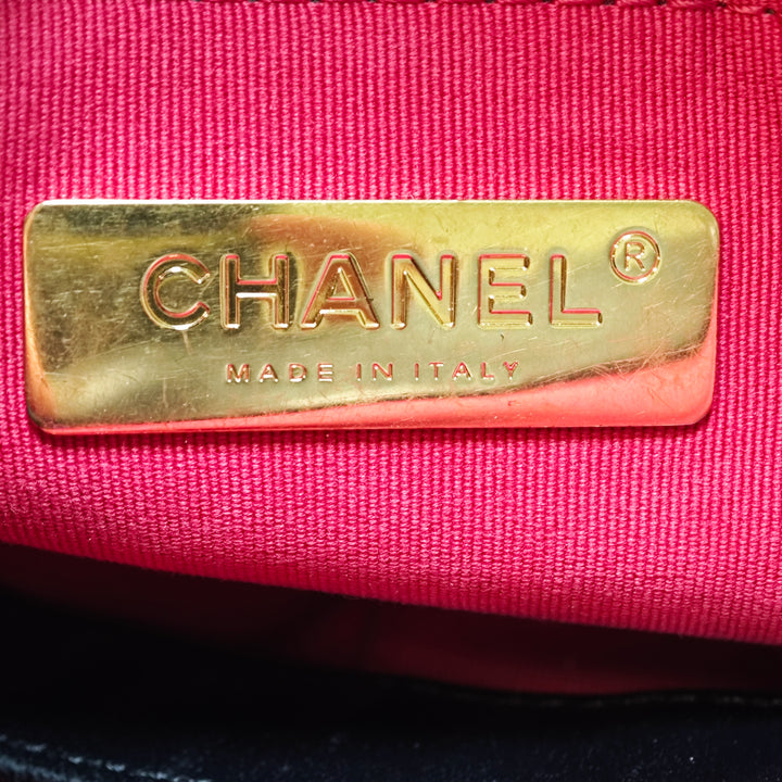 Chanel Large Cuir d’agneau 19 à rabat