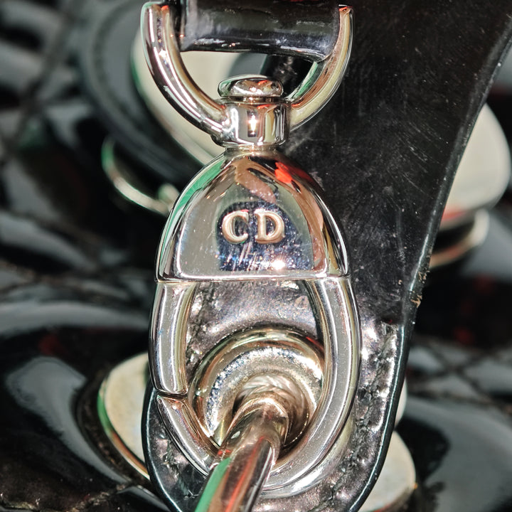 Dior Medium Cuir verni Cannage Lady Dior