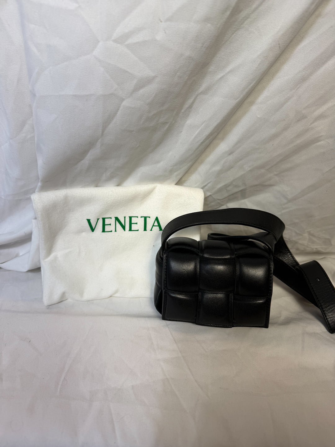 Bottega Veneta Candy Nappa Intrecciato Padded Cassette Sac porté croisé