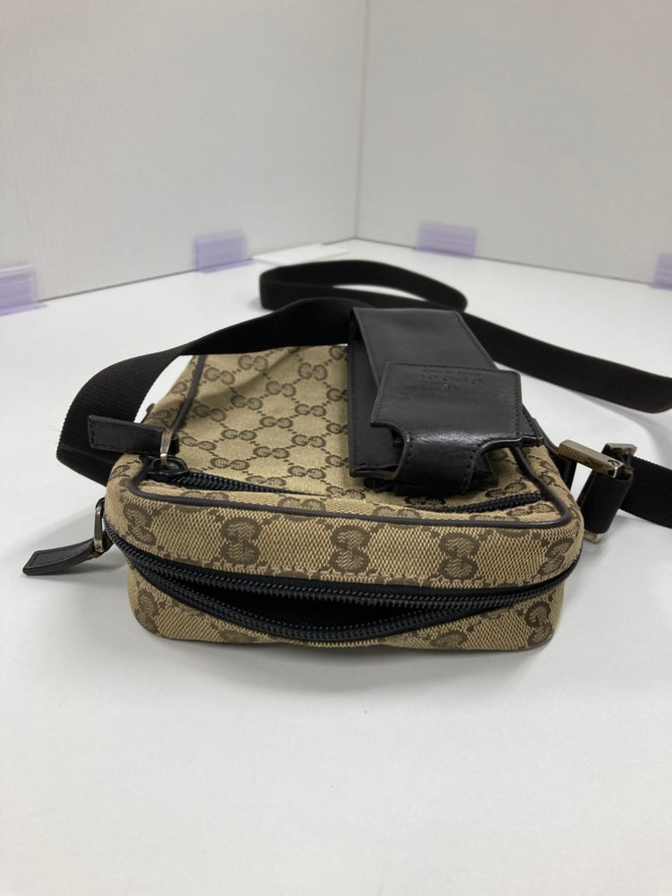 Gucci GG Toile Sac porté croisé
