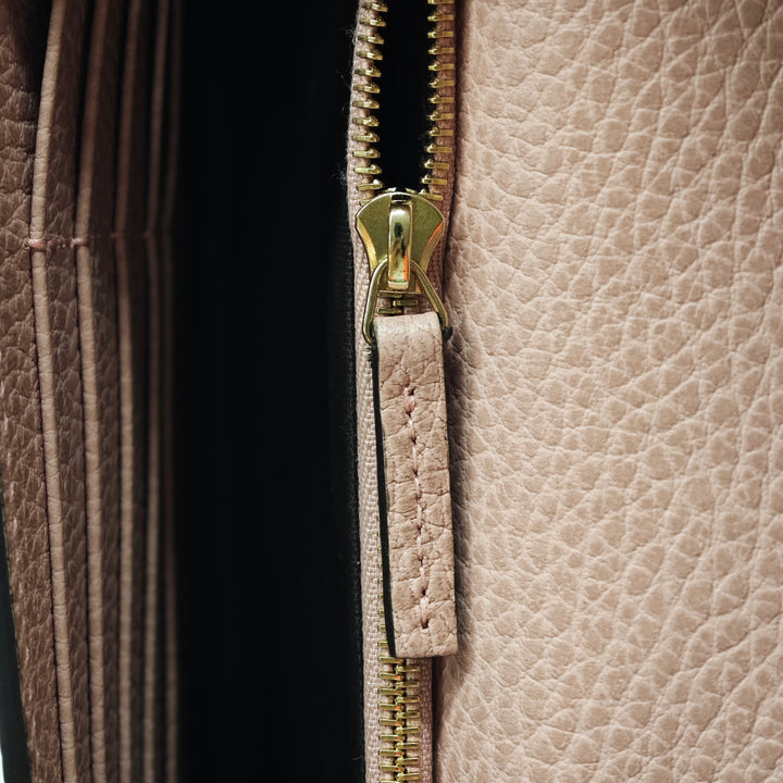 Gucci Cuir Betty Wallet on Chain