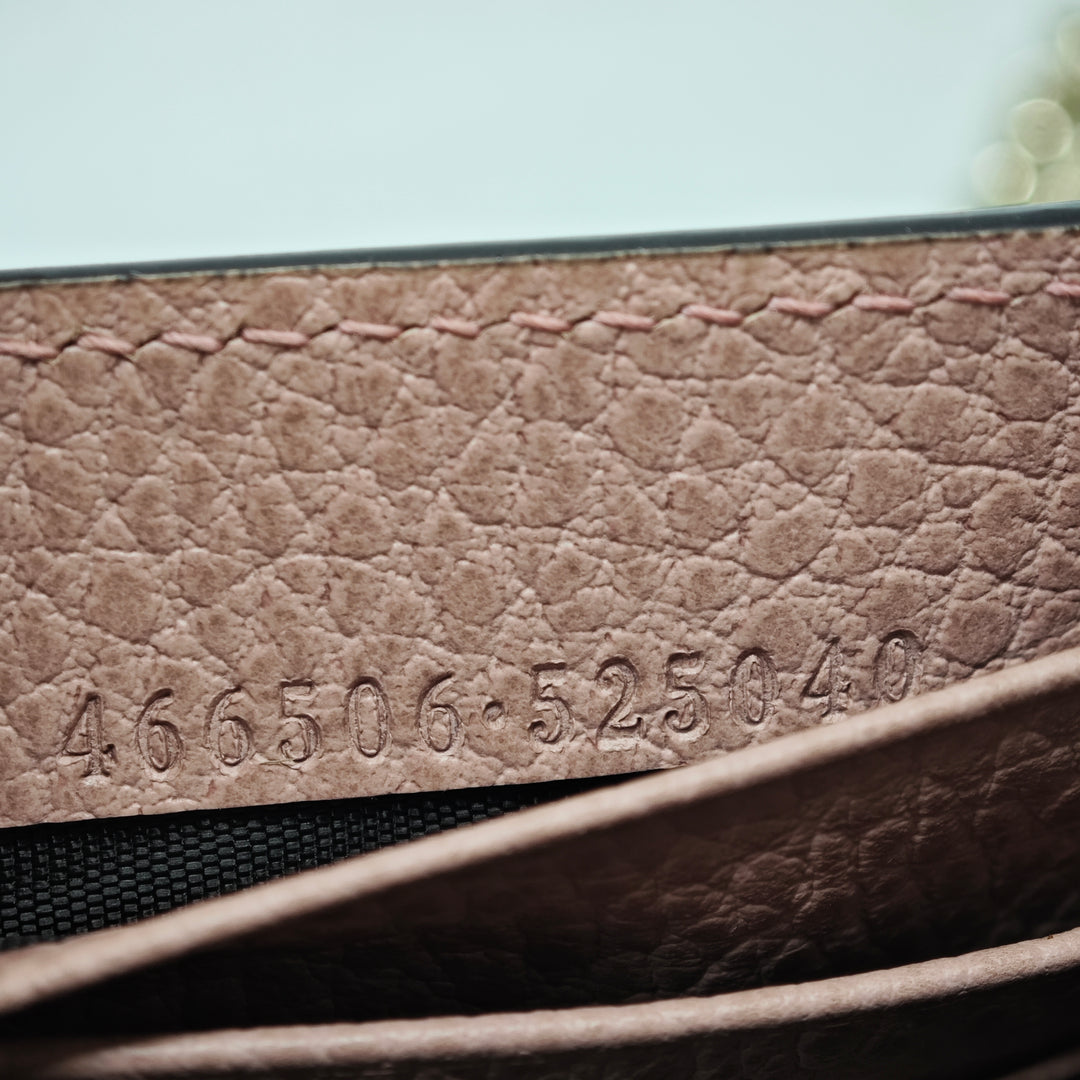 Gucci Cuir Betty Wallet on Chain