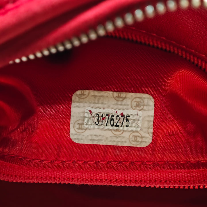 Chanel CC Matelassé Daim Pompon Diamond Sac caméra