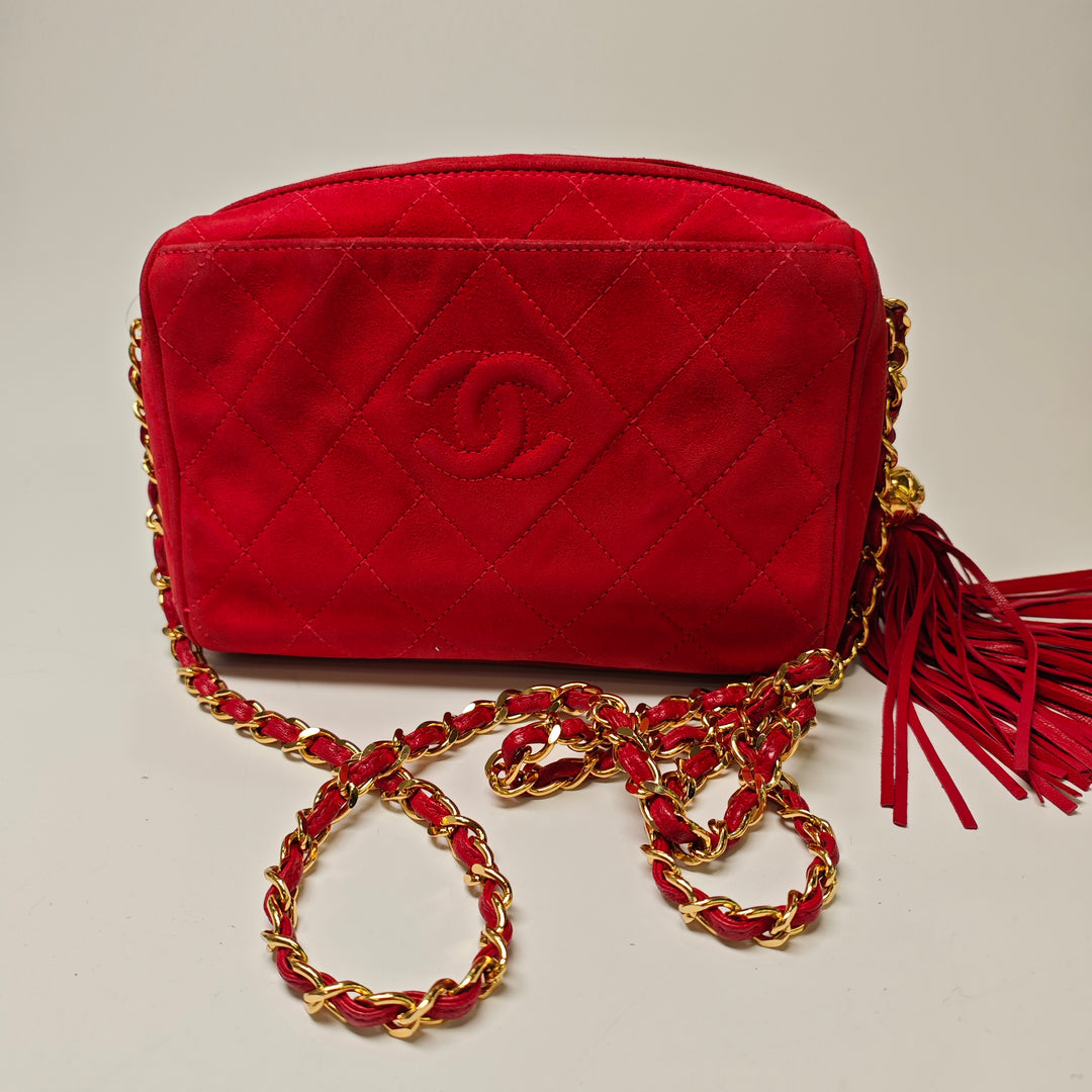 Chanel CC Matelassé Daim Pompon Diamond Sac caméra